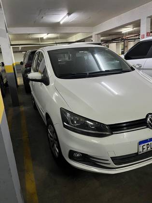 VOLKSWAGEN FOX 1.0 MI COMFORTLINE 8V FLEX 4P MANUAL